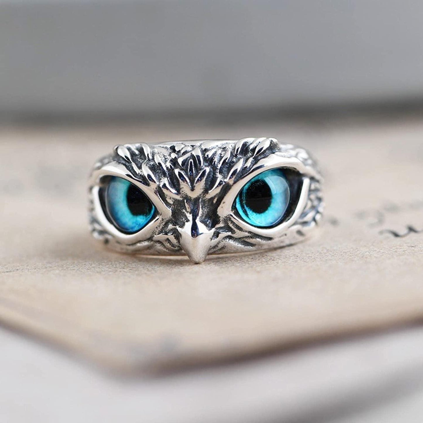Attractive Silver Plated Owl Ring.